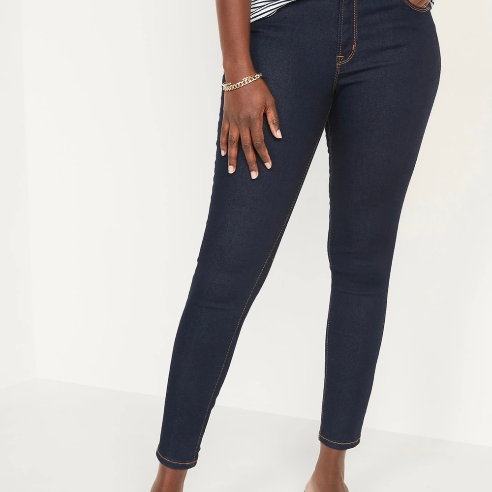 Old Navy Rockstar Mid Rise Super Skinny Jeans